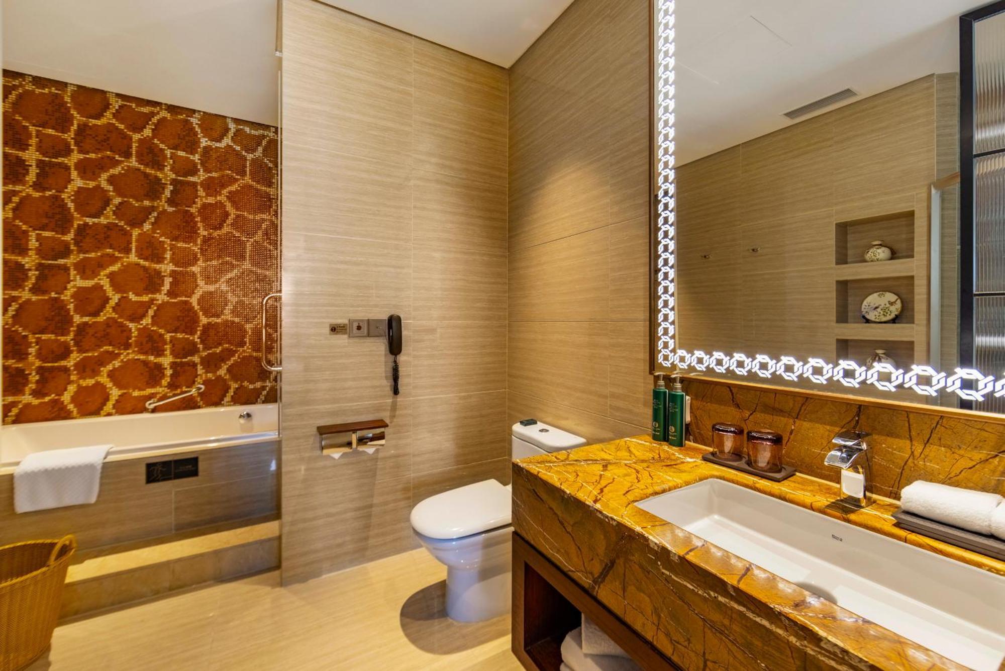 Fondney Hotel Shanghai Necc Hongqiao Airport T2 Zewnętrze zdjęcie